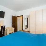 Samba - With Balcony And Sea View 米利尼