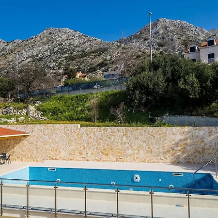 Samba - With Balcony And Sea View 믈리니