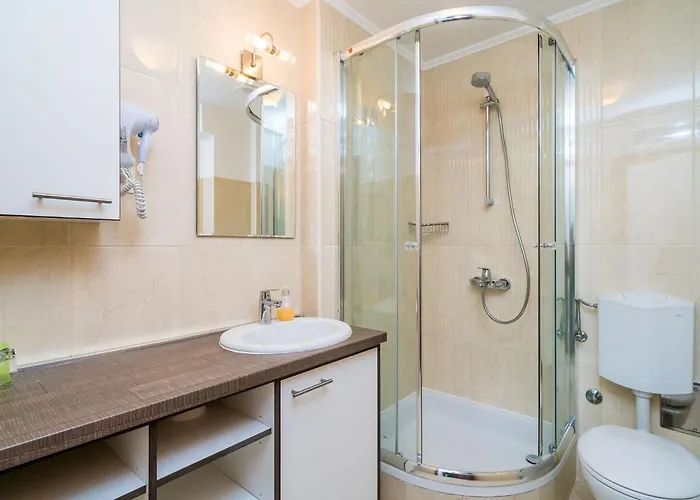 Samba - With Balcony And Sea View 아파트 믈리니