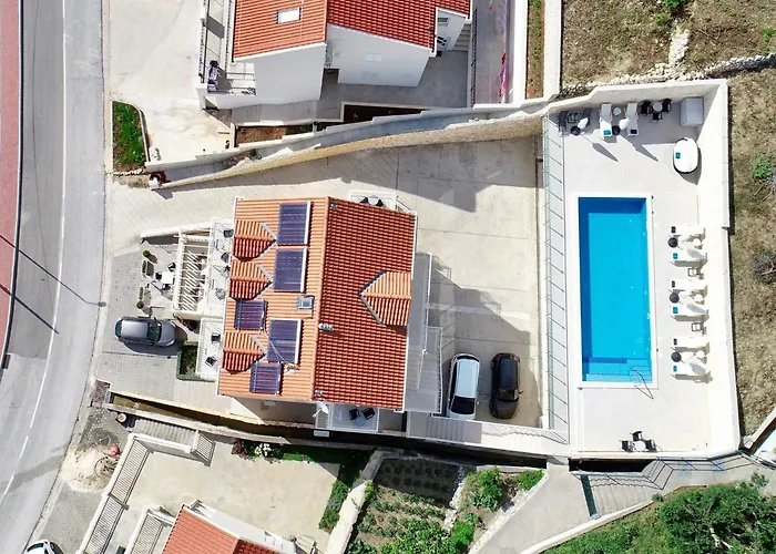 아파트 Samba - With Balcony And Sea View 믈리니