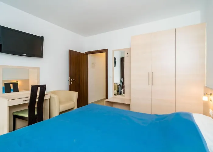 Samba - With Balcony And Sea View 믈리니