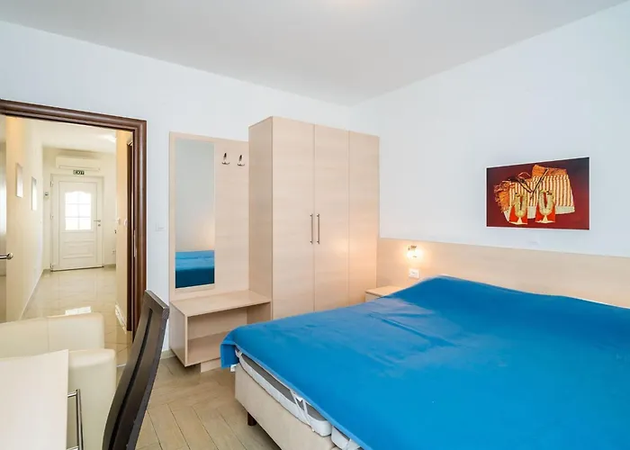 Samba - With Balcony And Sea View