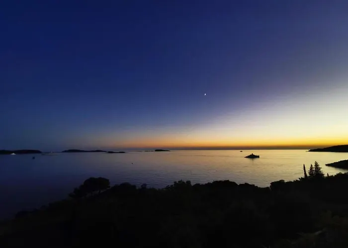 Samba - With Balcony And Sea View