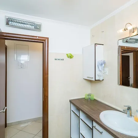 Samba - With Balcony And Sea View *