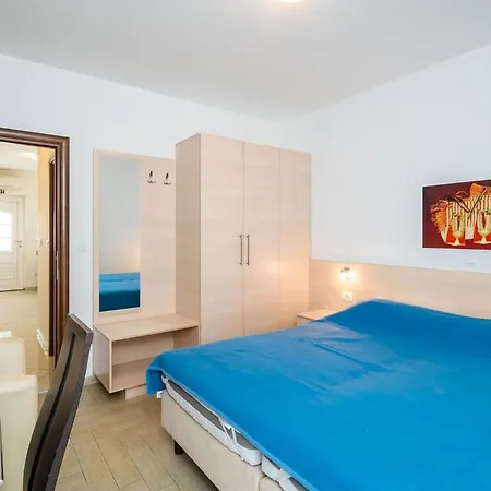 Samba - With Balcony And Sea View