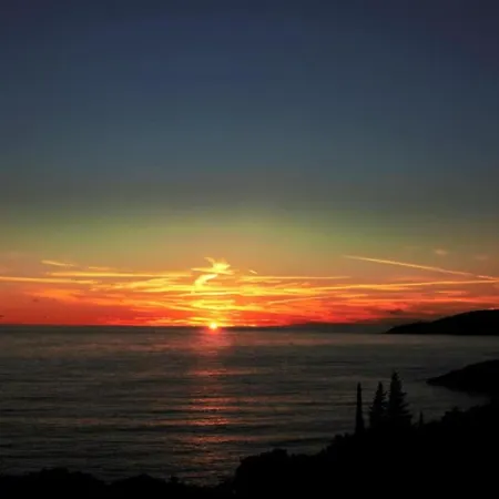 Samba - With Balcony And Sea View شقة مْليني